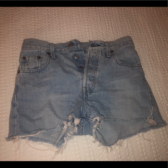 Levi’s 501 Denim High Rise Shorts - Picture 2 of 5